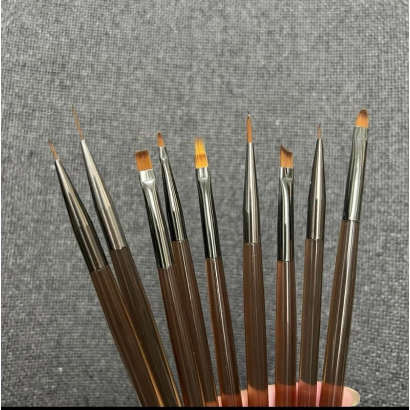 Set of 9 nail brushes